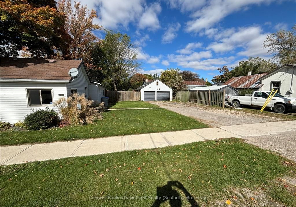 130-richmond-street-south-huron-ontario-x10780690