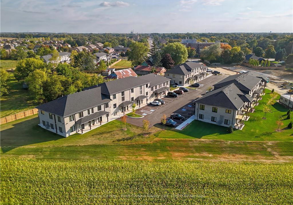 3202-vivian-line-stratford-ontario-x10780694