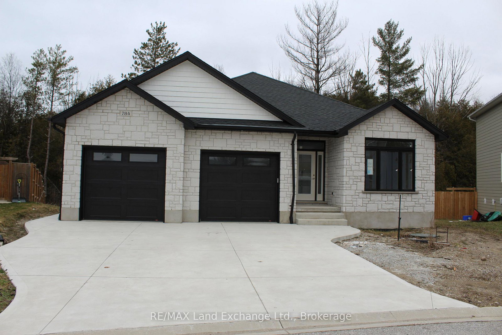 784-campbell-avenue-kincardine-ontario-x10845637