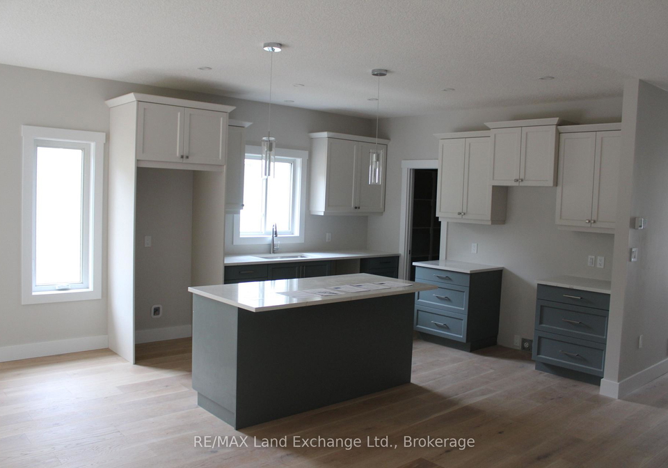 784-campbell-avenue-kincardine-ontario-x10845637