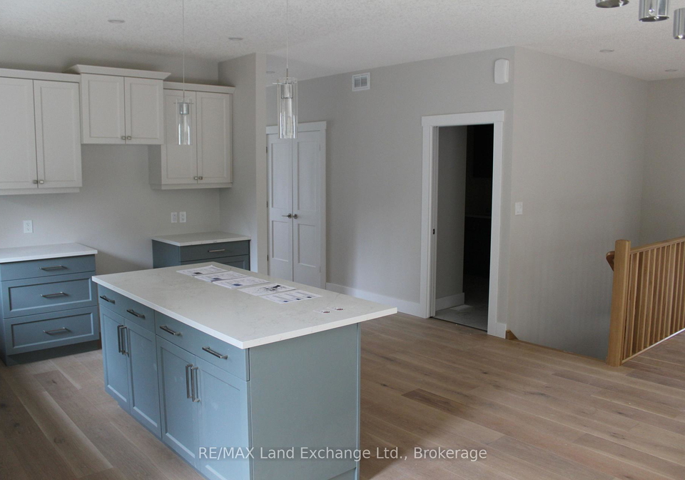 784-campbell-avenue-kincardine-ontario-x10845637