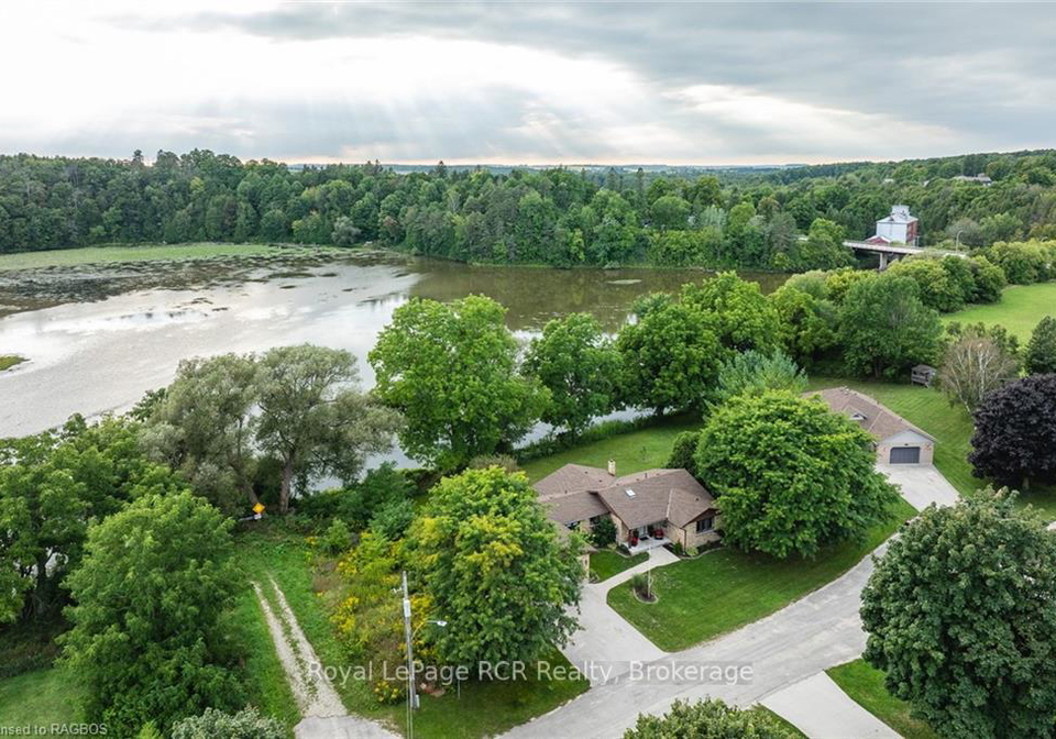 216-fisher-crescent-west-grey-ontario-x10847326
