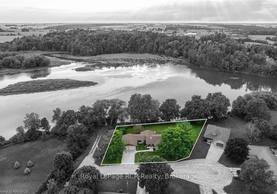 216-fisher-crescent-west-grey-ontario-x10847326
