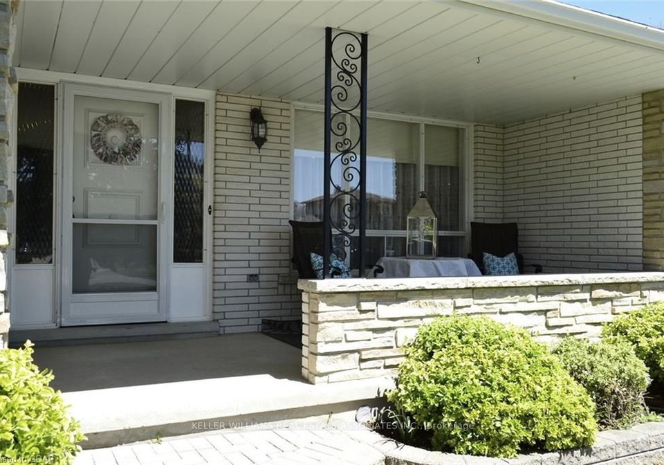 82-west-acres-crescent-kitchener-ontario-x11215194