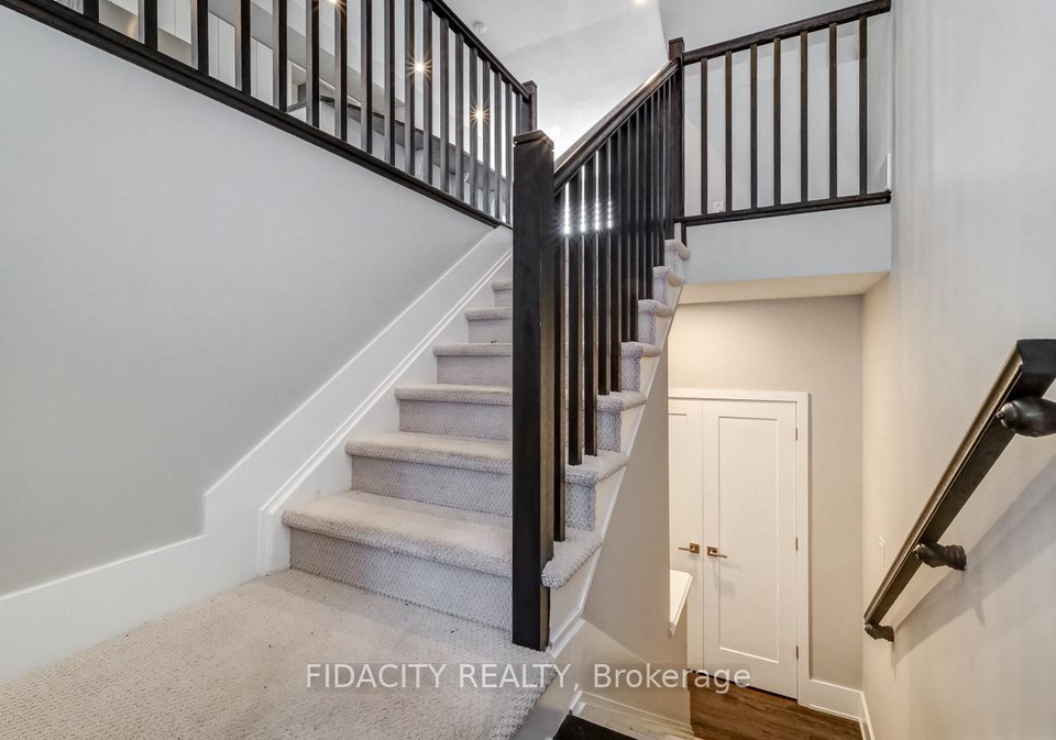 528-ozawa-private-e-manor-park-cardinal-glen-and-area-ontario-x11824221