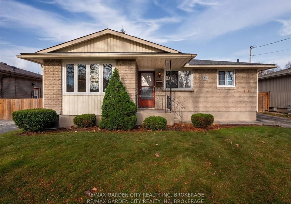 10-cindy-drive-st-catharines-ontario-x11825313