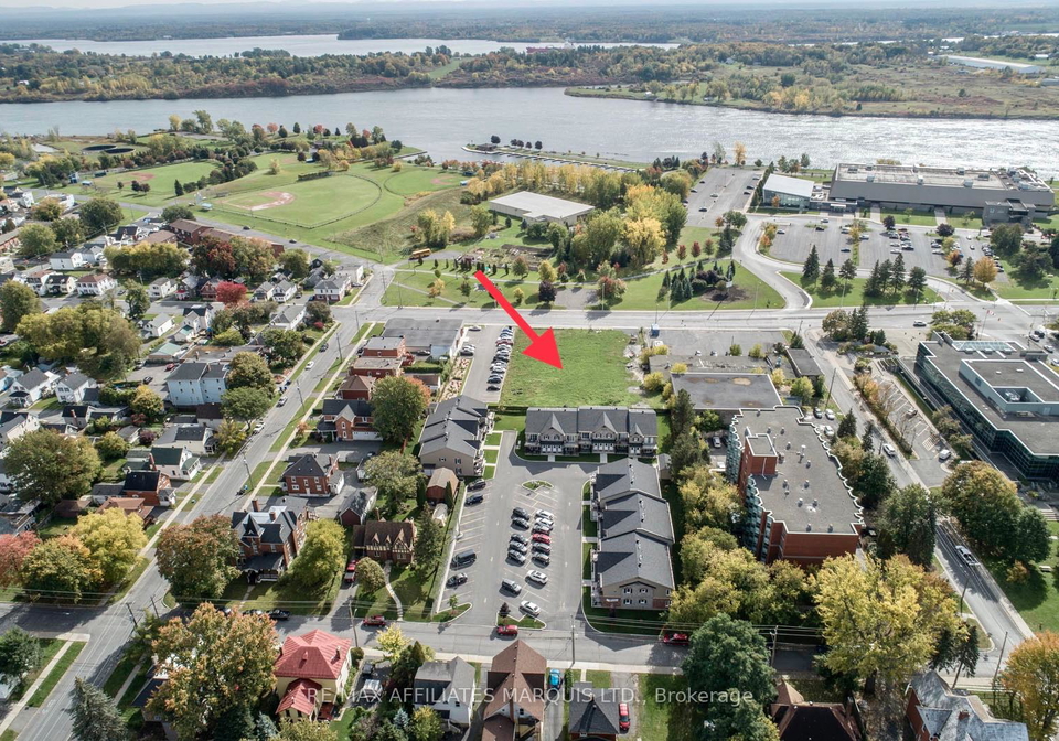 229-water-street-e-cornwall-ontario-x11904939