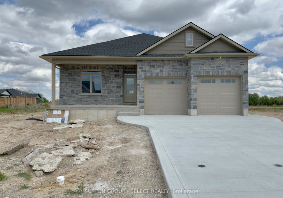 22-lois-court-lambton-shores-ontario-x11905973