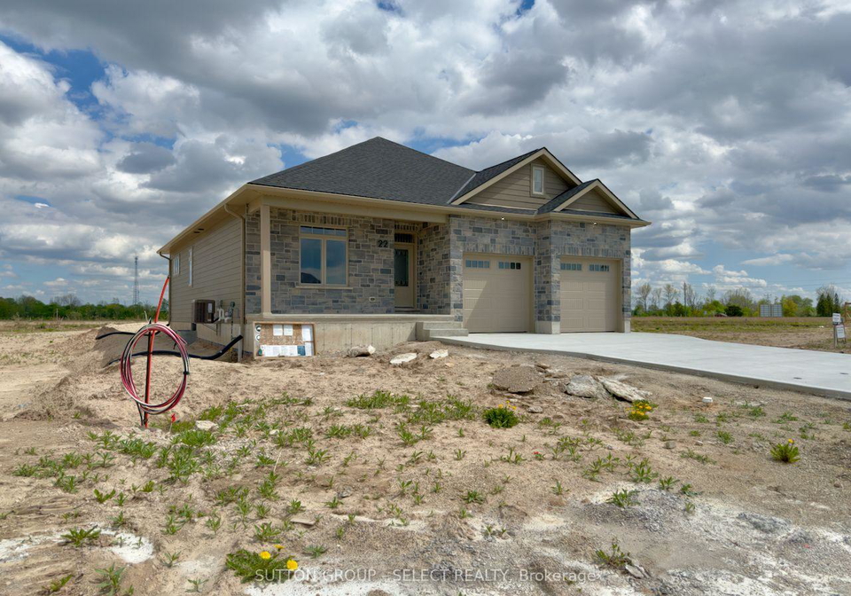 22-lois-court-lambton-shores-ontario-x11905973
