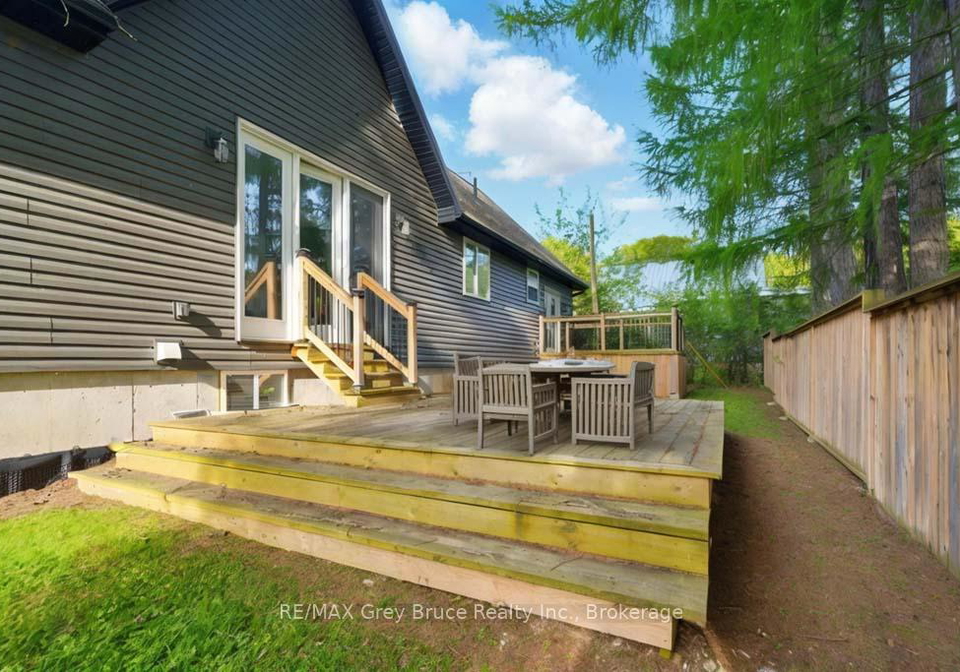 635-18th-street-e-owen-sound-ontario-x11909353