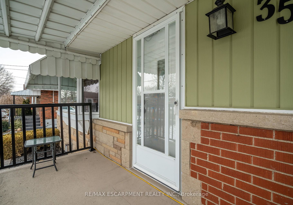 35-wildewood-avenue-hamilton-ontario-x11911635
