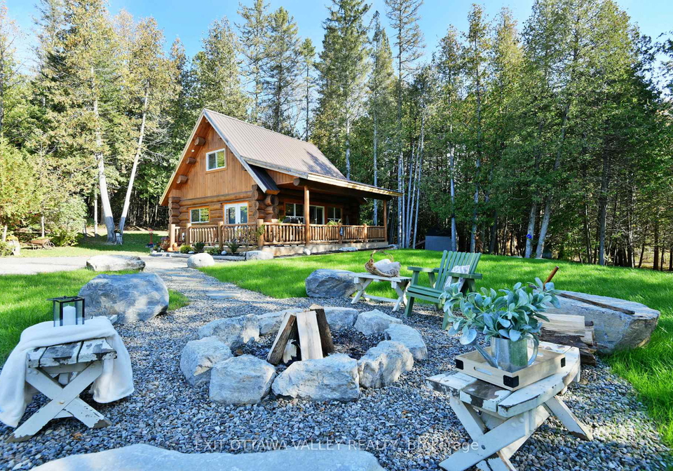 8-tanager-trail-whitewater-region-ontario-x11917928