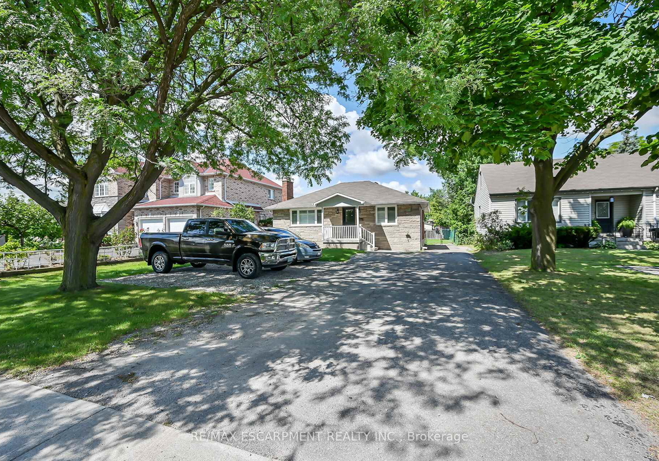221-gray-road-hamilton-ontario-x11919016