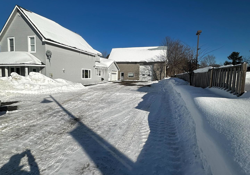 860-muskoka-road-s-gravenhurst-ontario-x11920332