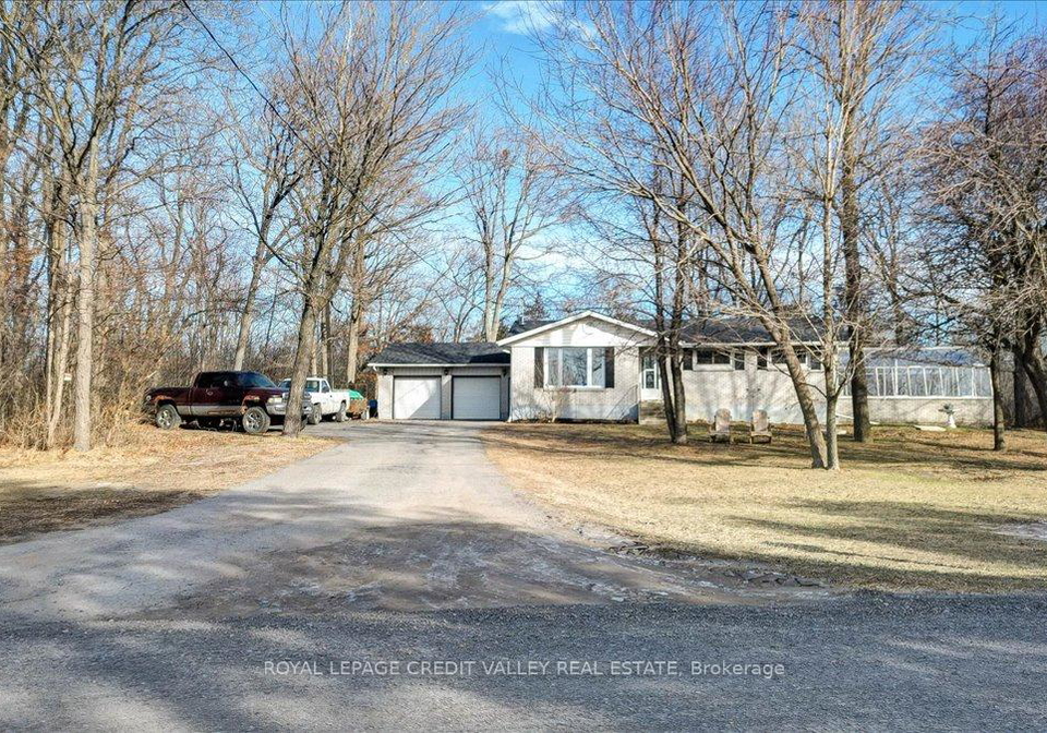 170-crofton-road-n-prince-edward-county-ontario-x11923018