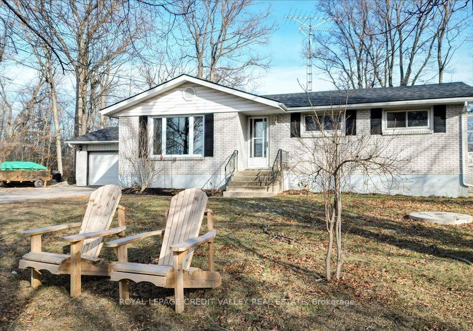 170-crofton-road-n-prince-edward-county-ontario-x11923018