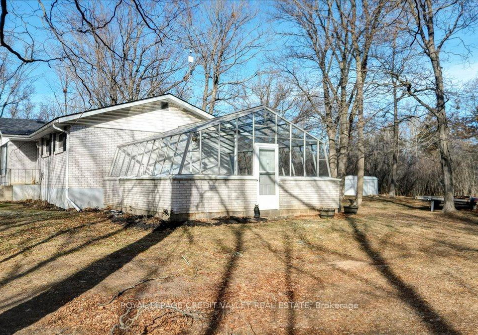 170-crofton-road-n-prince-edward-county-ontario-x11923018