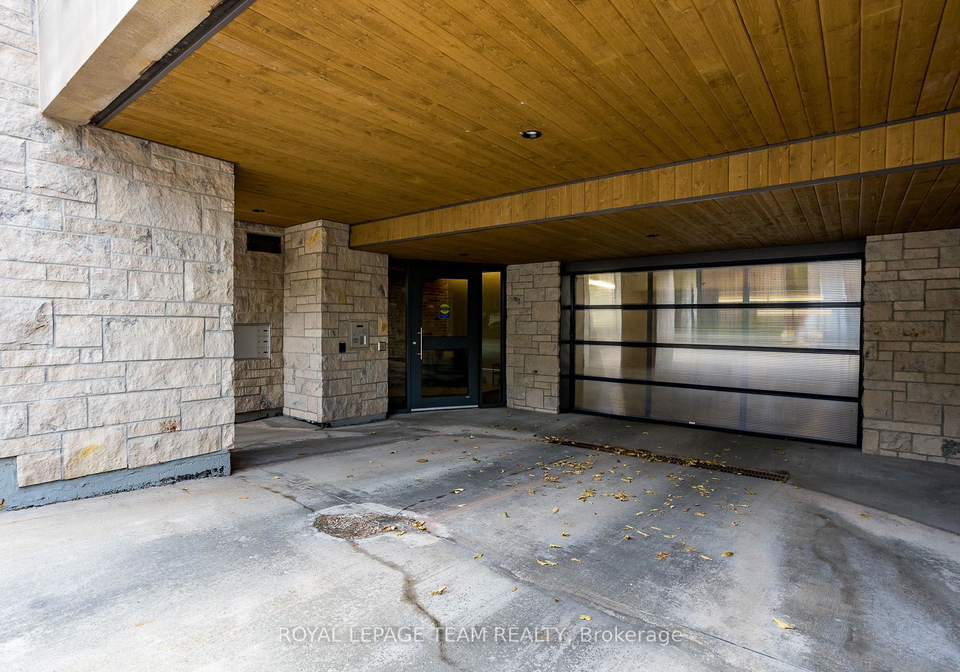 12-stirling-avenue-west-centre-town-ontario-x11924605
