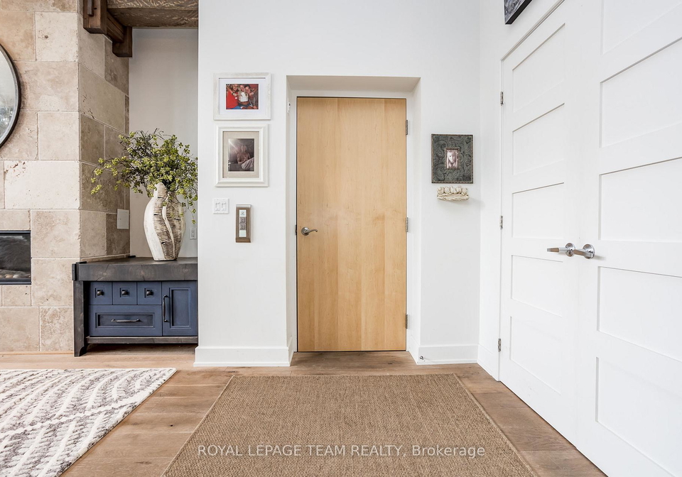 12-stirling-avenue-west-centre-town-ontario-x11924605