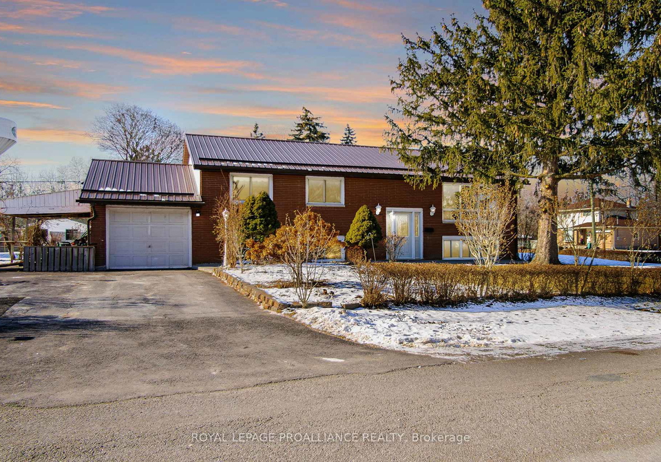 181-colonial-road-quinte-west-ontario-x11936188