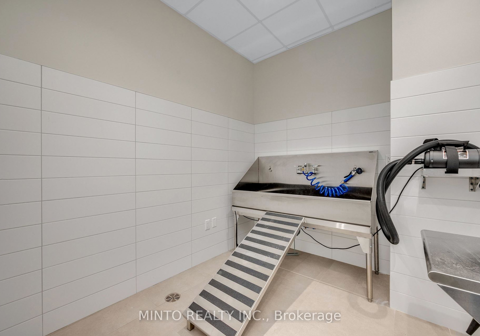 88-beechwood-avenue-vanierandkingsviewpark-vanier-and-kingsview-park-ontario-x11942689