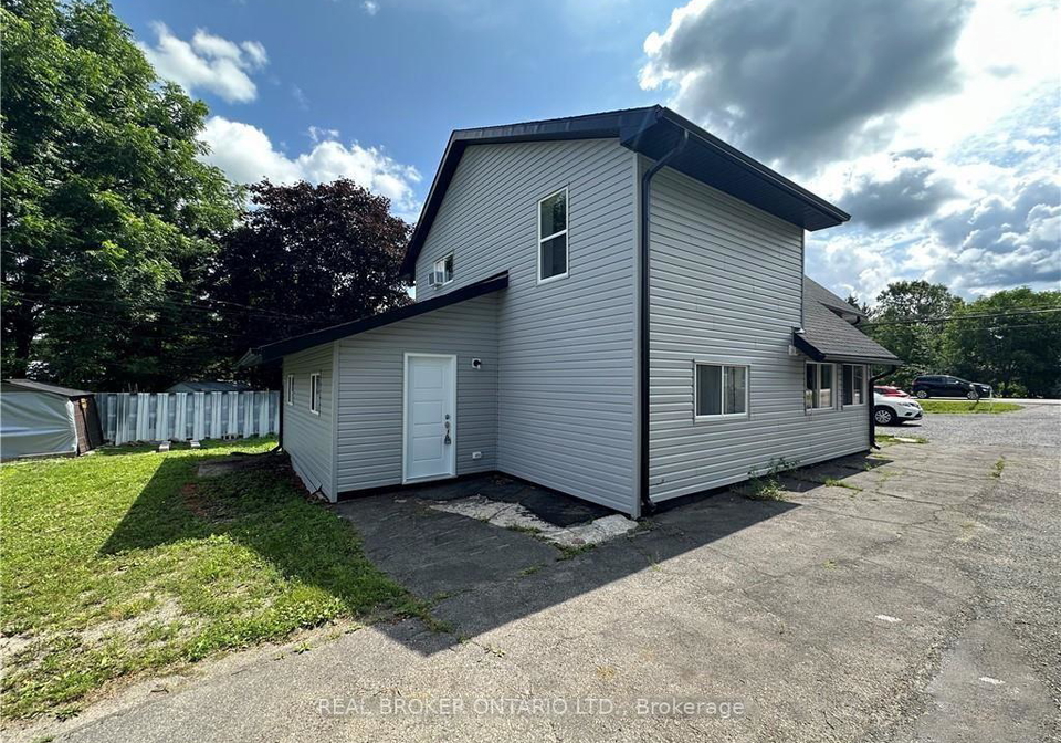7420-roger-stevens-drive-montague-ontario-x11946460