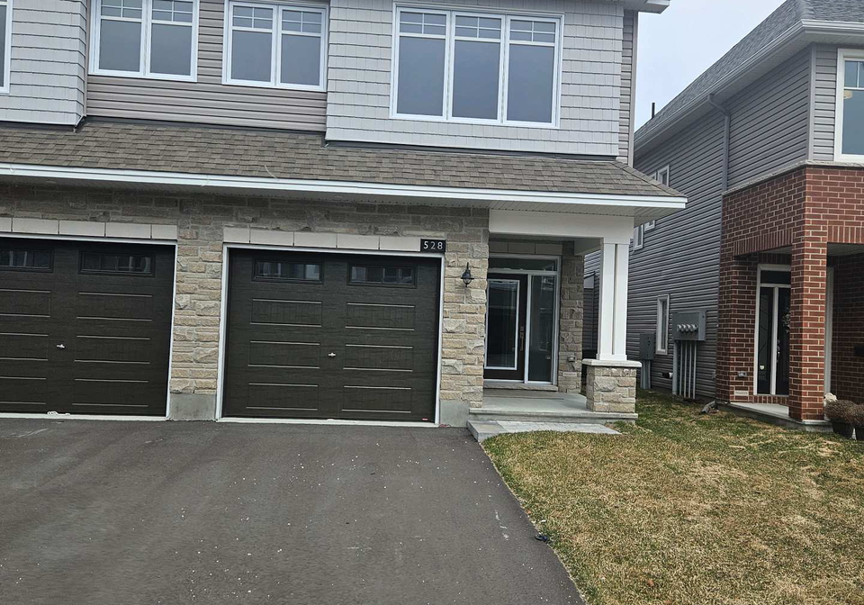 528-sonmarg-crescent-barrhaven-ontario-x11950589