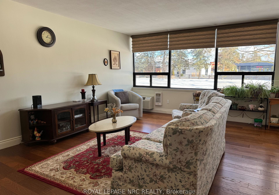 190-highway-20-w-pelham-ontario-x11952092