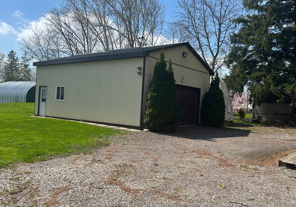 7957-argyle-street-southwold-ontario-x11952151
