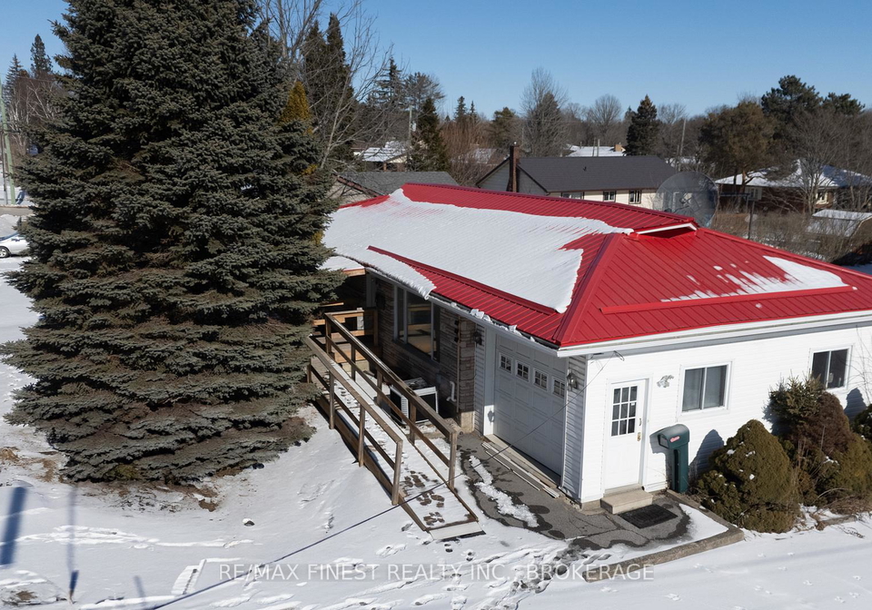 676-collins-bay-road-kingston-ontario-x11957905