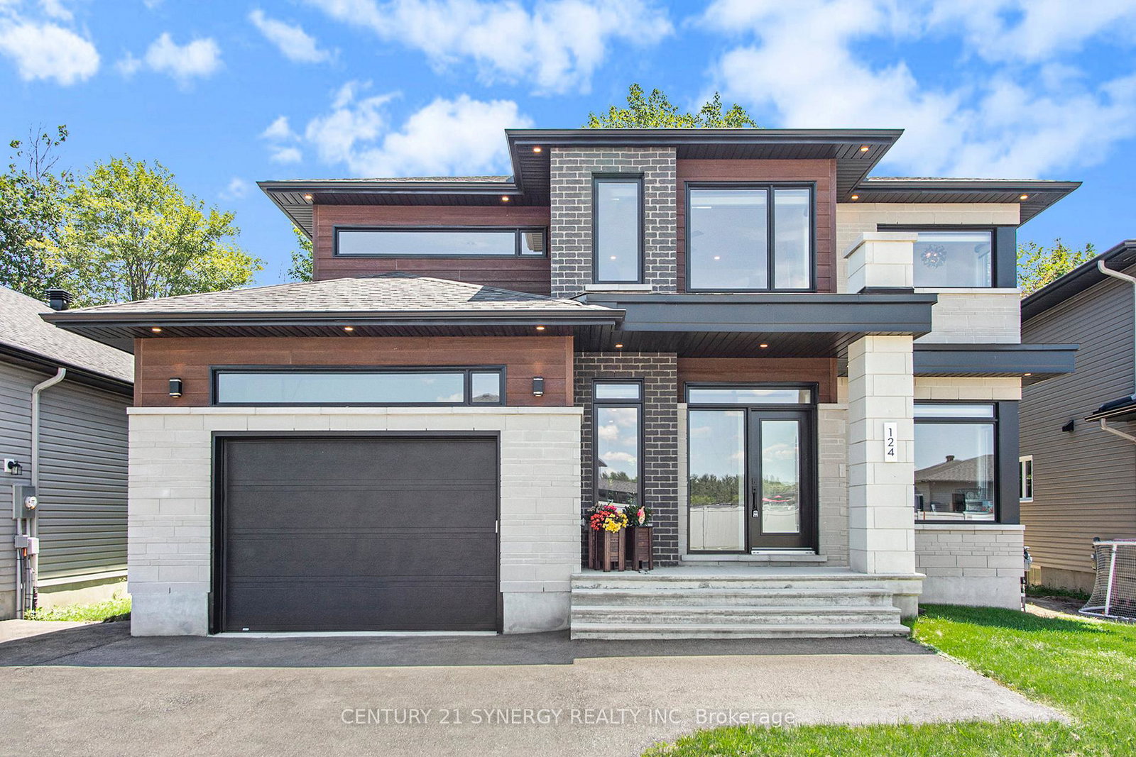 124-hybrid-street-russell-ontario-x11965872