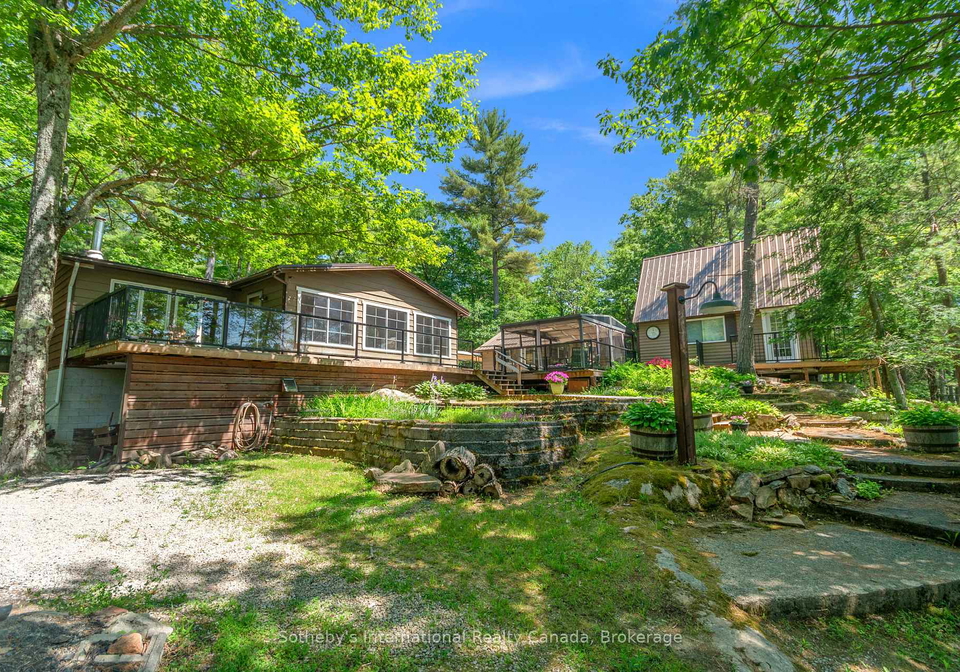 38-sr405-severn-river-muskoka-lakes-ontario-x11976375