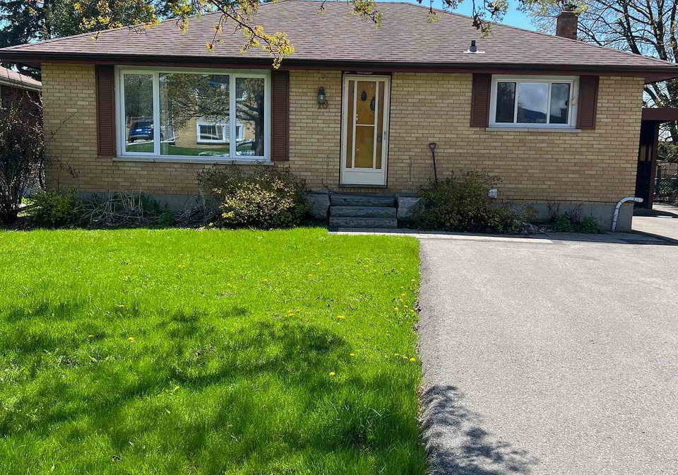 10-patrick-street-quinte-west-ontario-x11982556