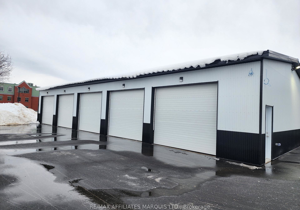 26-first-street-w-cornwall-ontario-x11986543