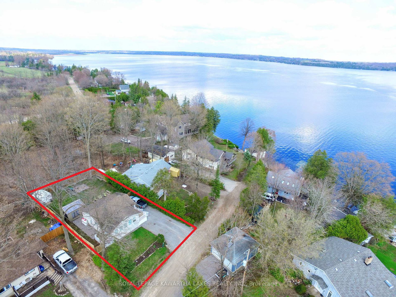 21-pleasure-street-kawartha-lakes-ontario-x11996271