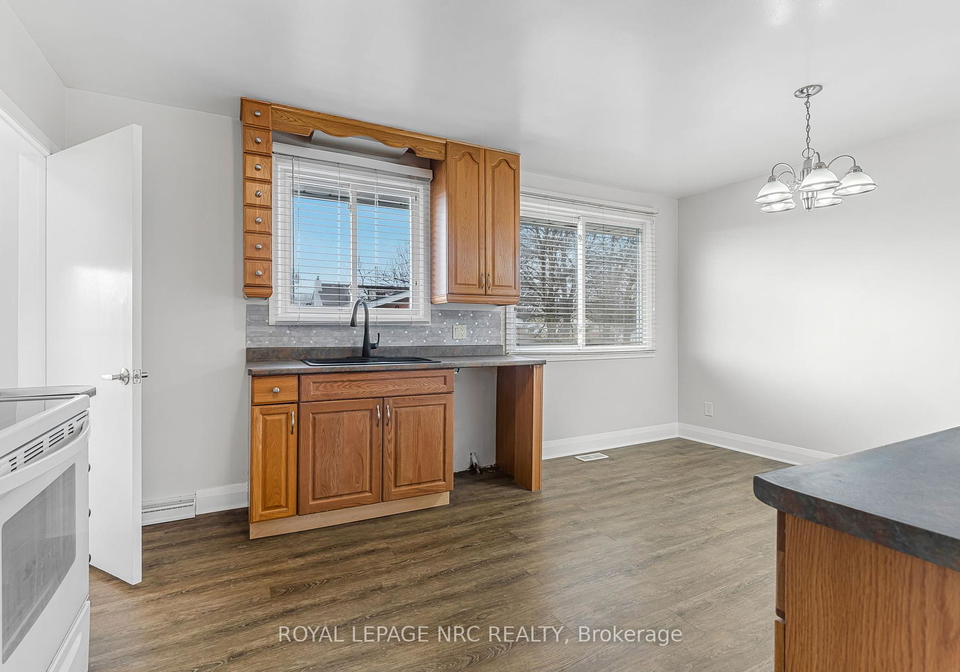 5-ashford-place-st-catharines-ontario-x11996642