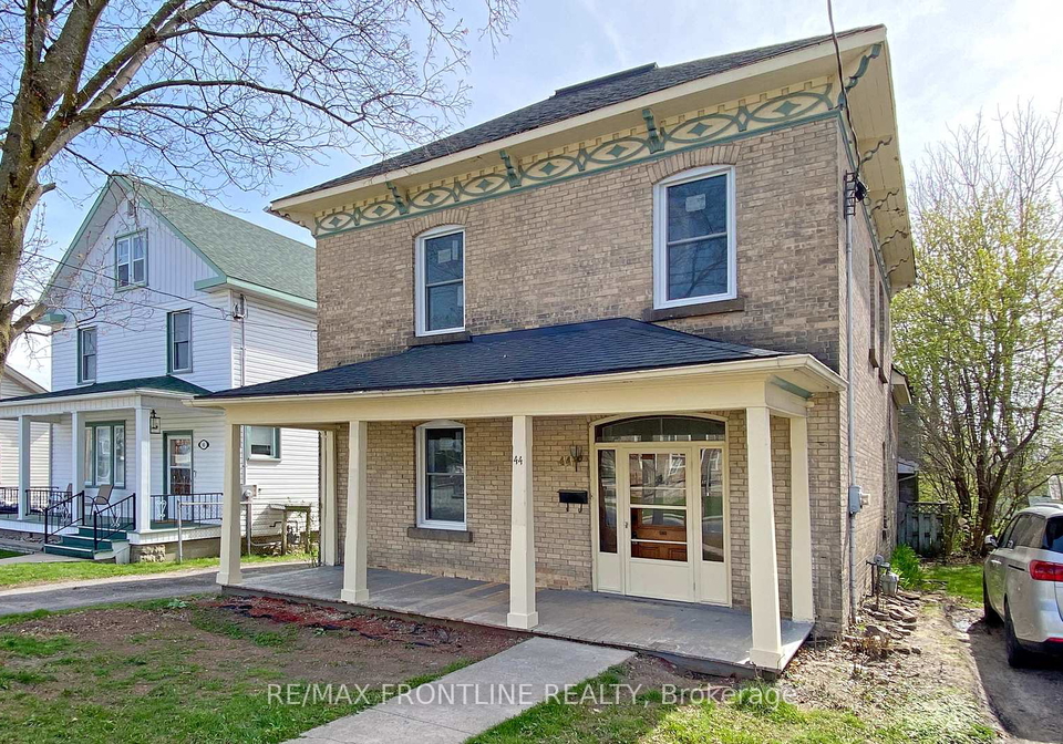 44-drummond-street-e-perth-ontario-x11997810