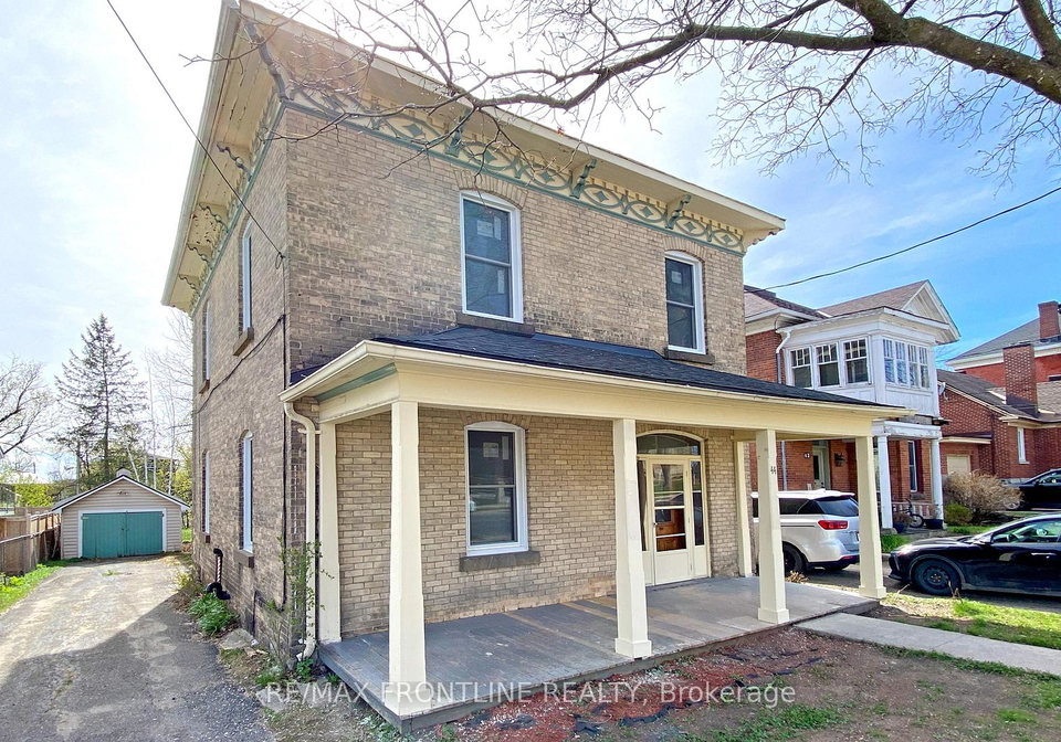 44-drummond-street-e-perth-ontario-x11997810