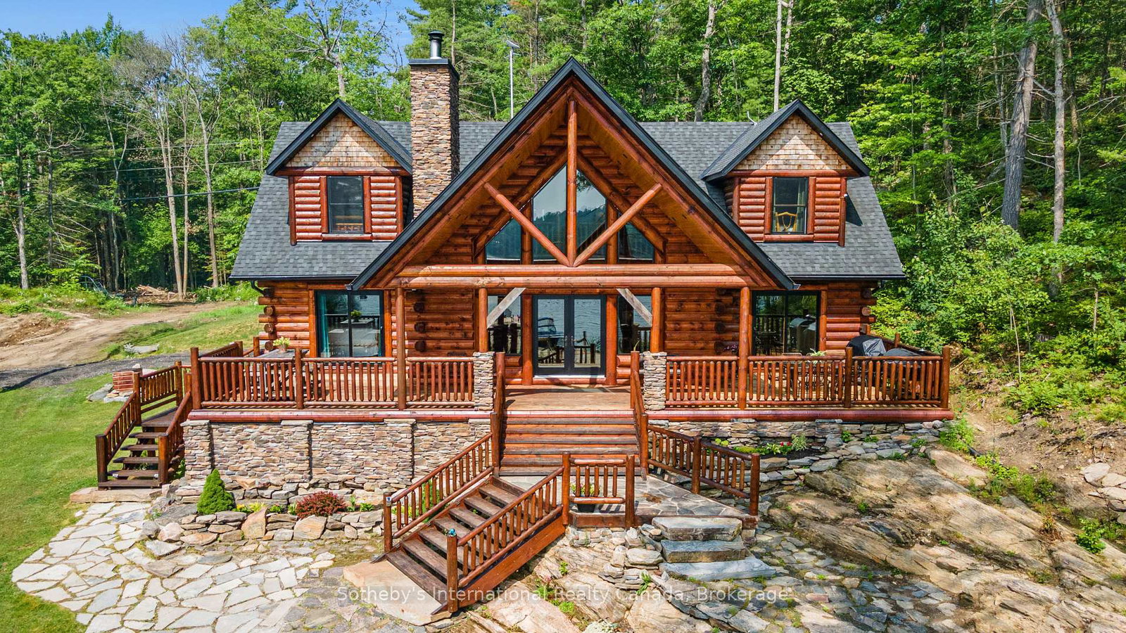 6184-go-home-lake-shore-georgian-bay-ontario-x11997937