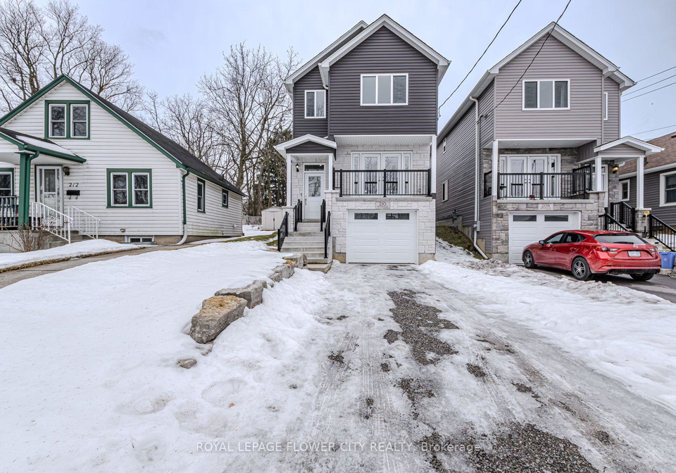 210-queen-street-e-norfolk-ontario-x11998394