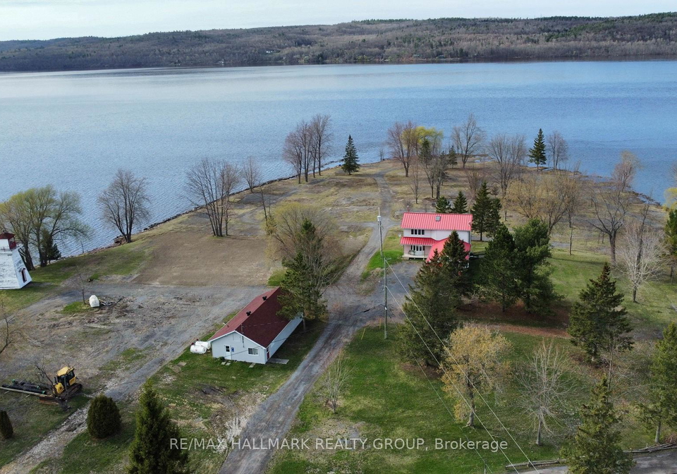 1050-bay-road-n-champlain-ontario-x12001971
