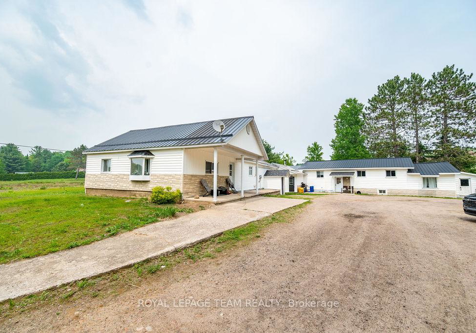36-mill-yard-road-laurentian-hills-ontario-x12009853