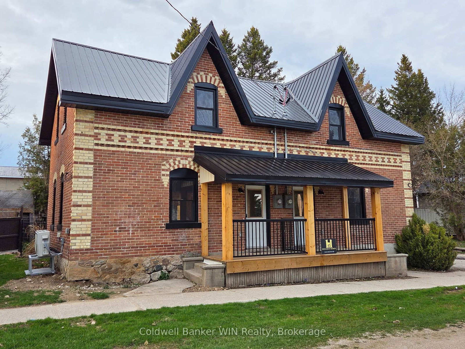 24-26-crawford-street-chatsworth-ontario-x12011126