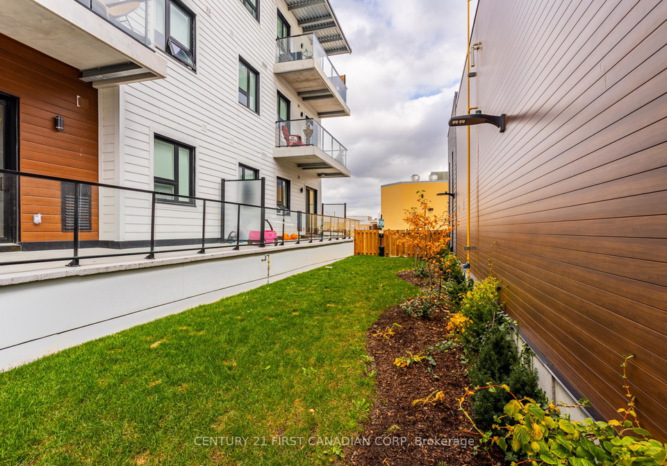 228-mcconnell-street-south-huron-ontario-x12011216