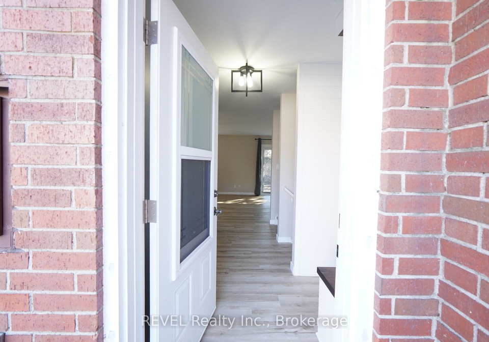 6453-colborne-street-niagara-falls-ontario-x12012384