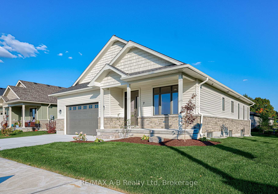 7-nelson-street-west-perth-ontario-x12014291