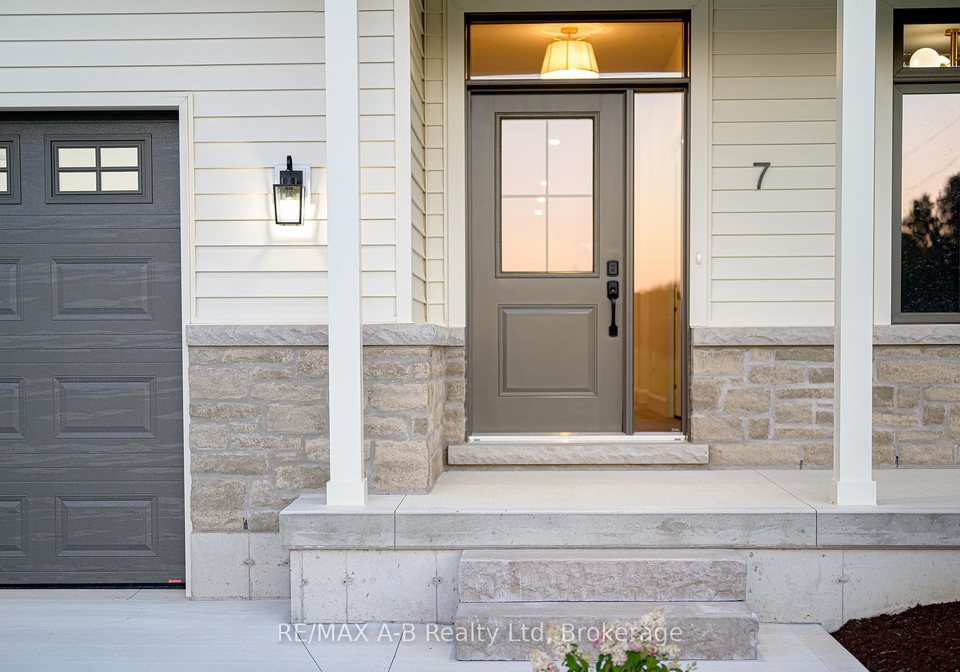 7-nelson-street-west-perth-ontario-x12014291