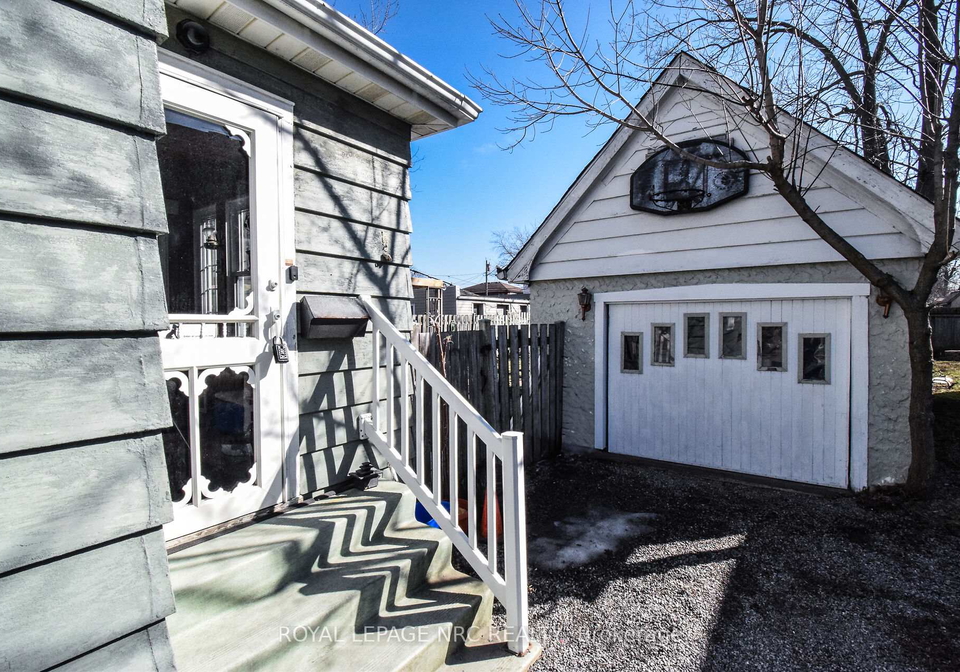 110-eastchester-avenue-st-catharines-ontario-x12015108