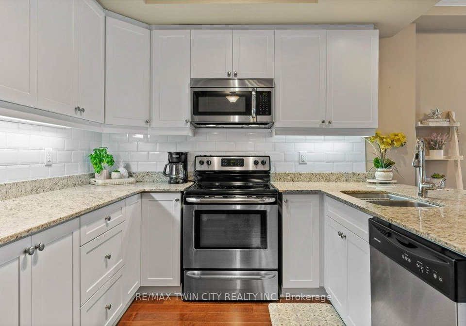 539-belmont-avenue-w-kitchener-ontario-x12016317