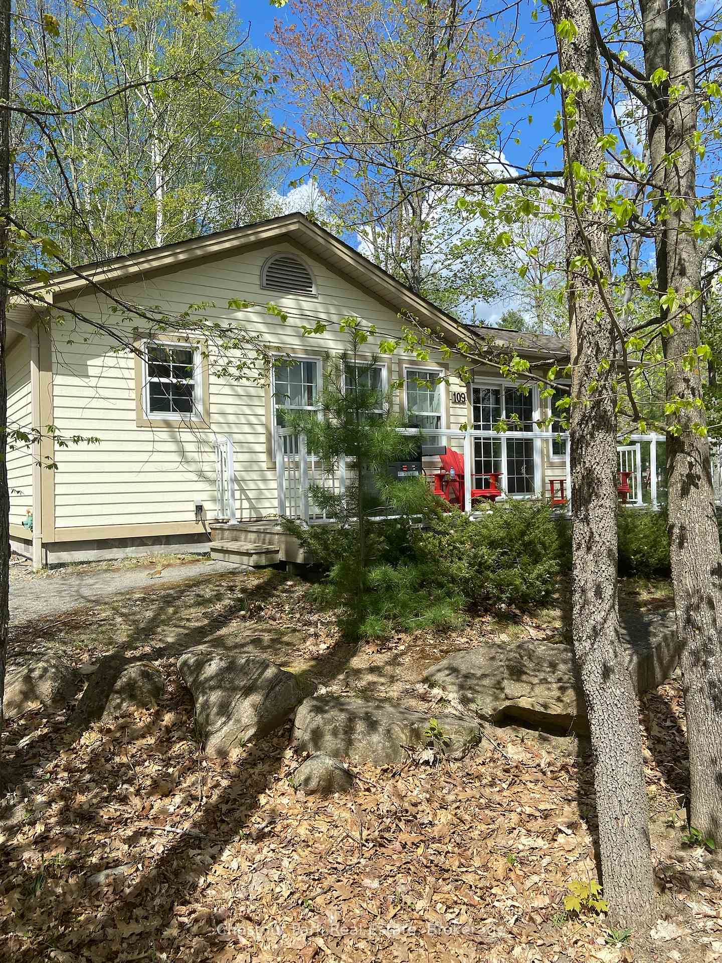1052-rat-bay-road-109-7-lake-of-bays-ontario-x12017497